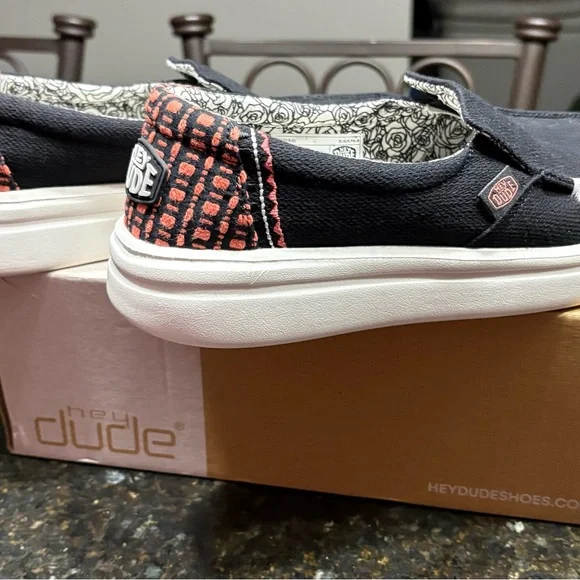 Hey Dude Misty Rise Black Palm - Picture 4 of 4